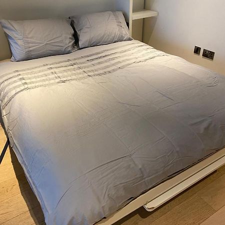 Luxury Canary Wharf One Bedroom Apartment In The Heart Of 런던 외부 사진